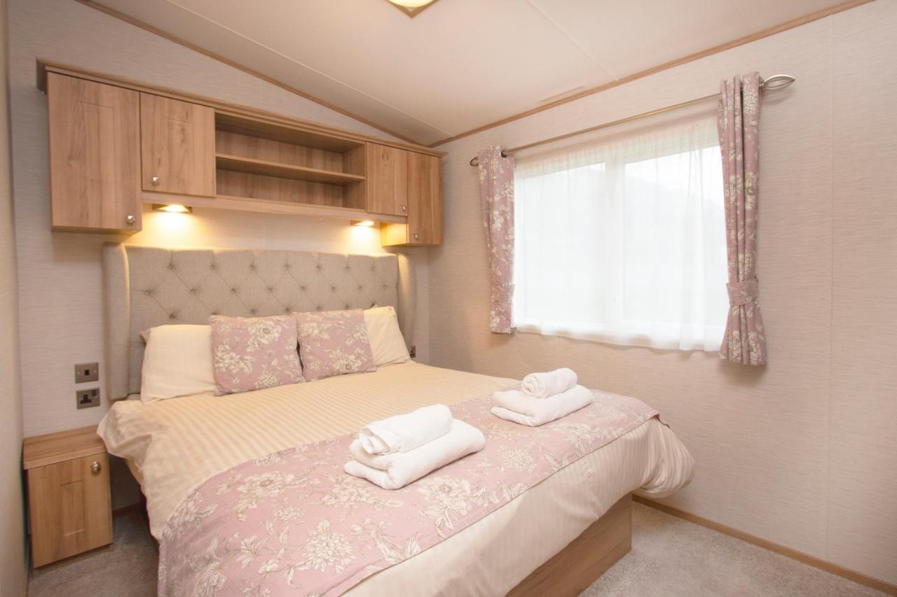 Loch Lomond Holiday Park Inversnaid エクステリア 写真